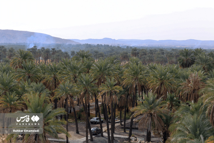 هوای بهاری آبشار تزرج هرمزگان در دل زمستان