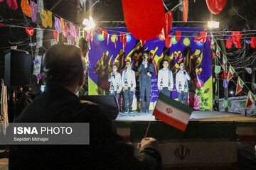 نور افشانی در شب سالگرد پیروزی انقلاب اسلامی - مشهد