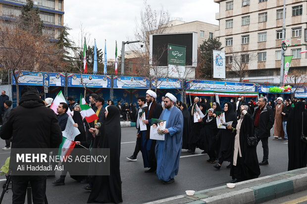 راهپیمایی ۲۲ بهمن در تهران