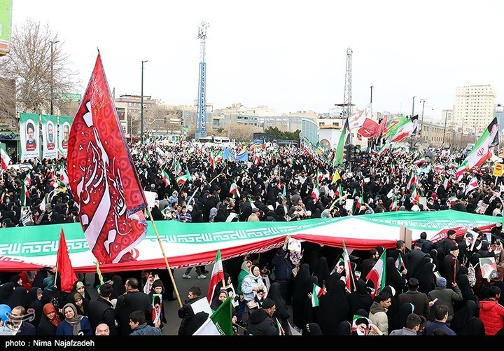 راهپیمایی 22 بهمن در مشهد