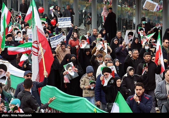 راهپیمایی 22 بهمن در مشهد