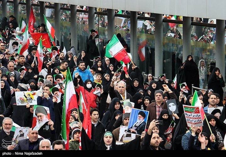 راهپیمایی 22 بهمن در مشهد