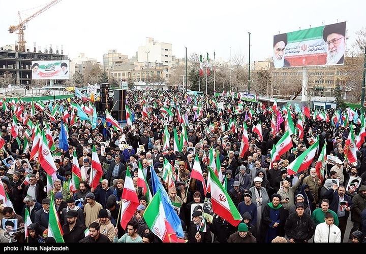 راهپیمایی ۲۲ بهمن در مشهد
