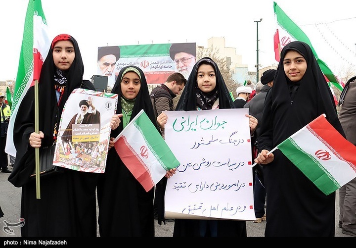 راهپیمایی 22 بهمن در مشهد