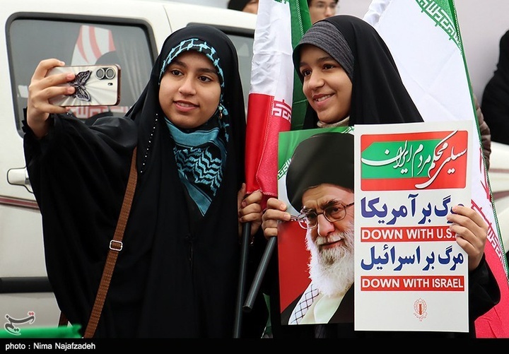 راهپیمایی 22 بهمن در مشهد