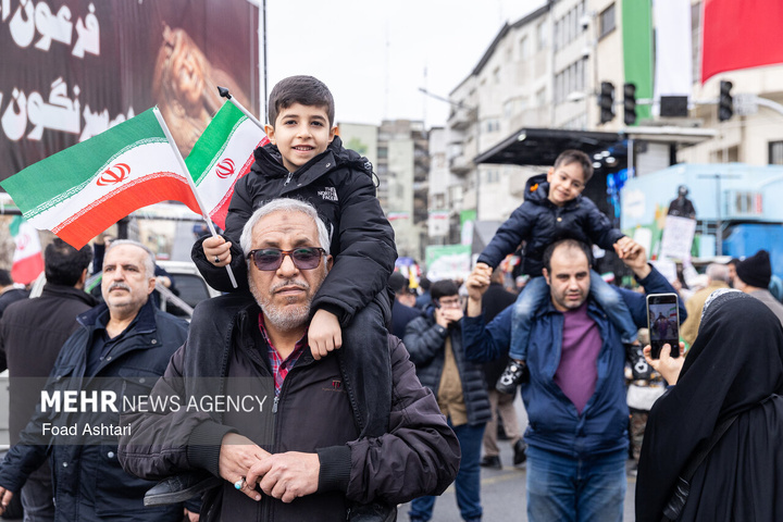 راهپیمایی ۲۲ بهمن در تهران - ۱