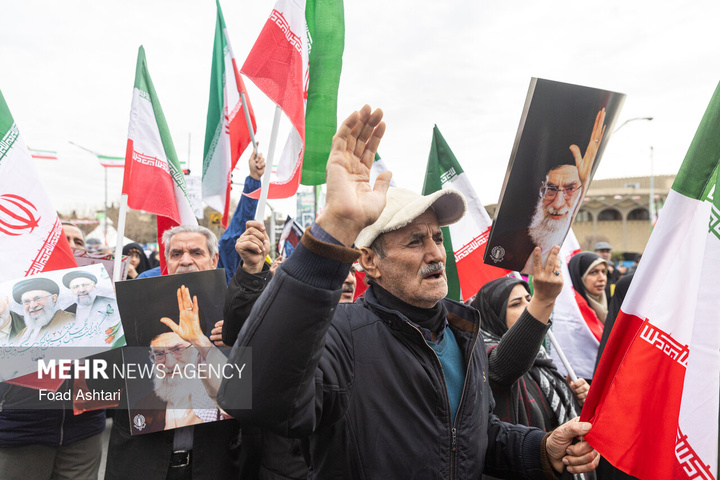 راهپیمایی ۲۲ بهمن در تهران - ۱