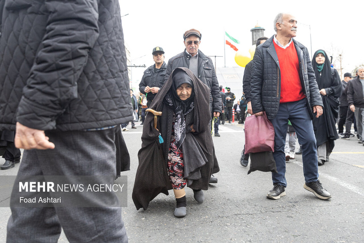 راهپیمایی ۲۲ بهمن در تهران - ۱