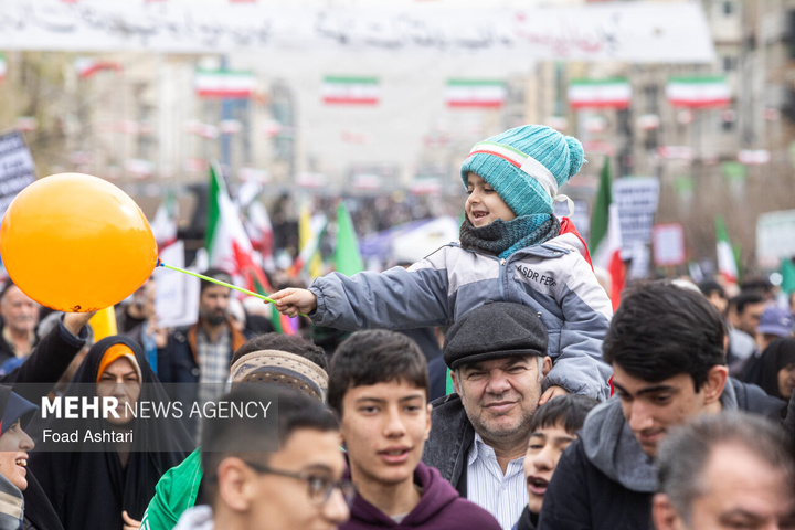 راهپیمایی ۲۲ بهمن در تهران - ۱
