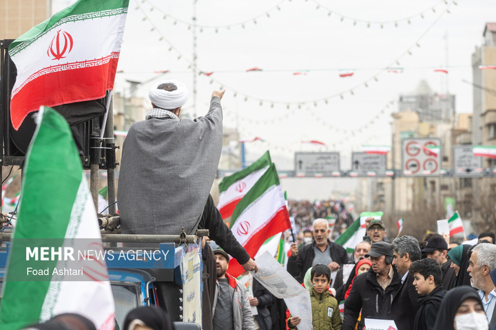 راهپیمایی ۲۲ بهمن در تهران - ۱