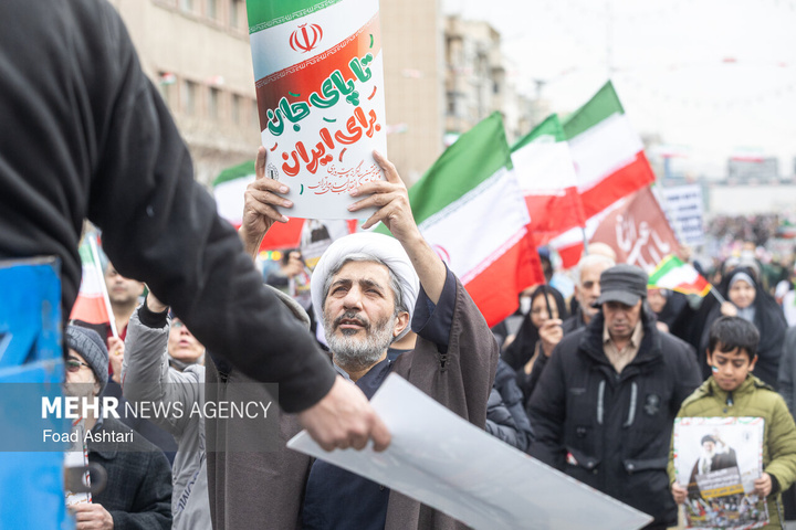 راهپیمایی ۲۲ بهمن در تهران - ۱