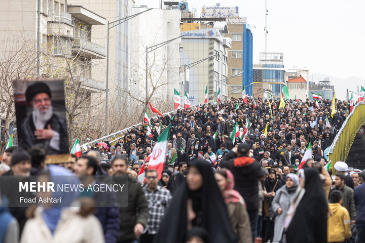 راهپیمایی ۲۲ بهمن در تهران - ۱