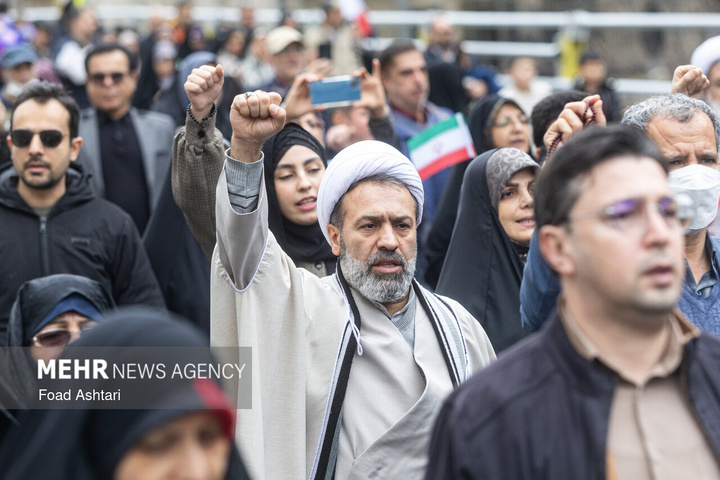 راهپیمایی ۲۲ بهمن در تهران - ۱