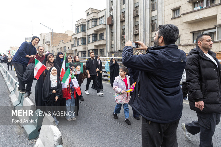 راهپیمایی ۲۲ بهمن در تهران - ۱