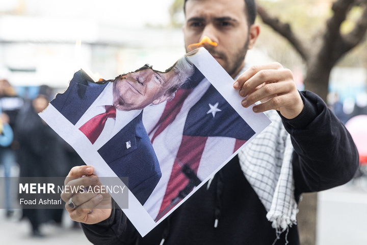 راهپیمایی ۲۲ بهمن در تهران - ۱