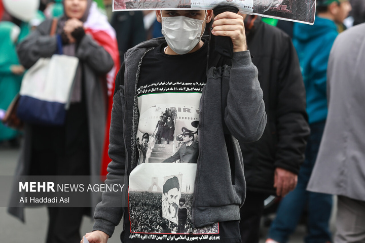 راهپیمایی ۲۲ بهمن در تهران - ۲