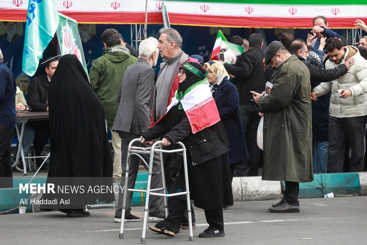 راهپیمایی ۲۲ بهمن در تهران - ۲