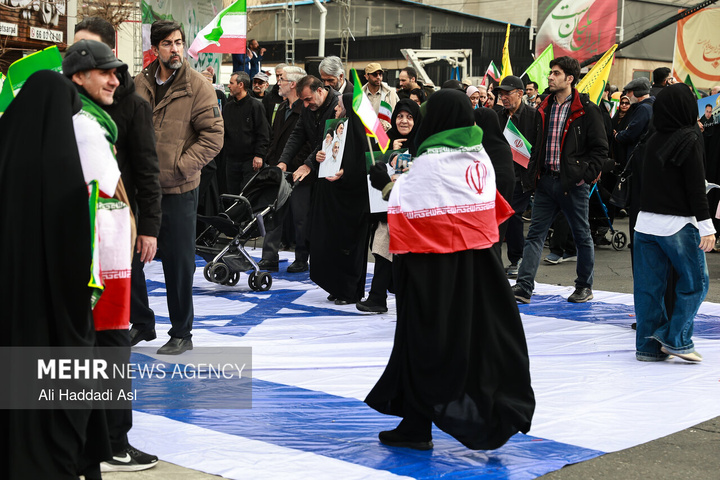 راهپیمایی ۲۲ بهمن در تهران - ۲
