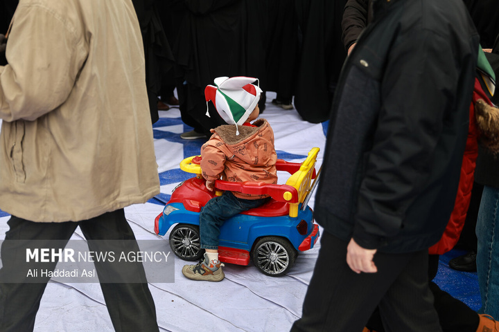 راهپیمایی ۲۲ بهمن در تهران - ۲