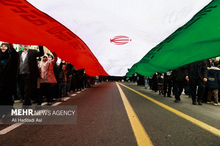 راهپیمایی ۲۲ بهمن در تهران - ۲