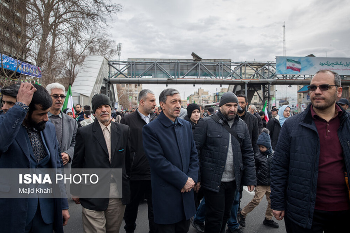 حضور جمعی از مسئولان در راهپیمایی ۲۲ بهمن - تهران