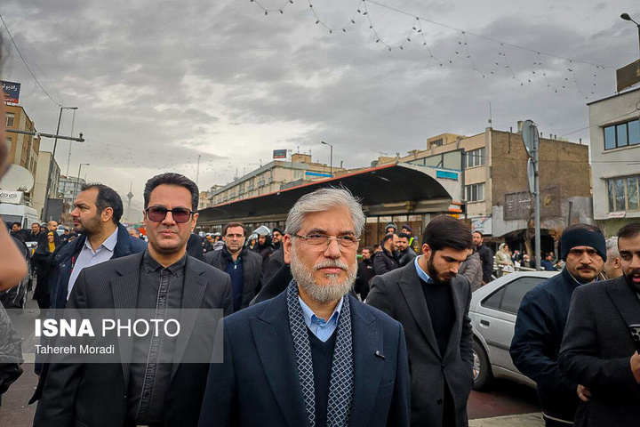 حضور جمعی از مسئولان در راهپیمایی ۲۲ بهمن - تهران