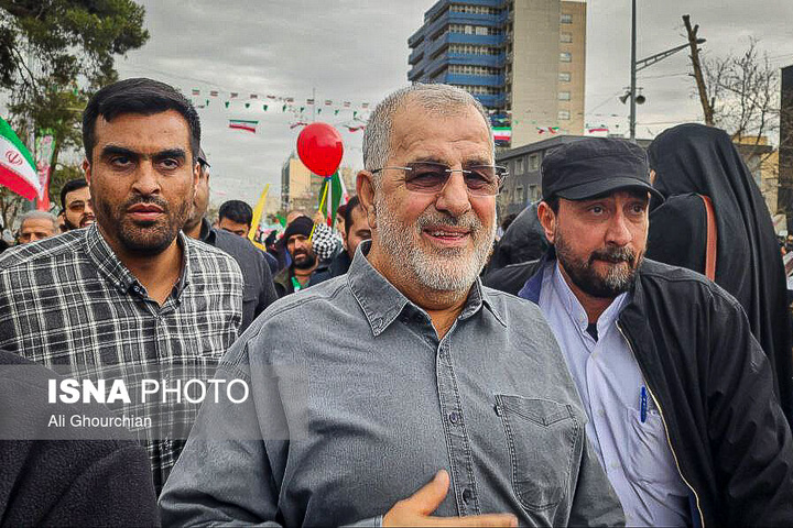 حضور جمعی از مسئولان در راهپیمایی ۲۲ بهمن - تهران