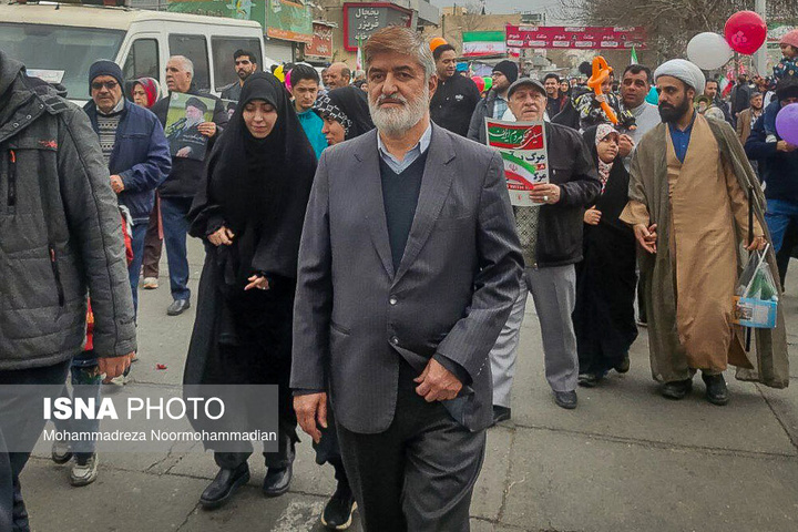 حضور جمعی از مسئولان در راهپیمایی ۲۲ بهمن - تهران