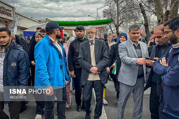 حضور جمعی از مسئولان در راهپیمایی ۲۲ بهمن - تهران