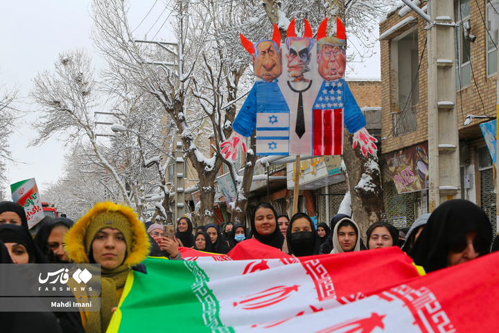 حضور حماسی مردم اهر در ۲۲  بهمنِ برفی