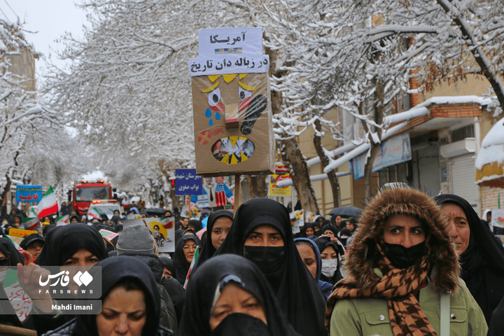 حضور حماسی مردم اهر در ۲۲  بهمنِ برفی