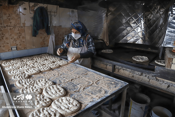 اینجا زنان نان‌آورند
