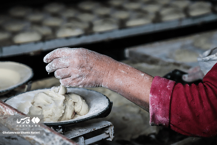 اینجا زنان نان‌آورند