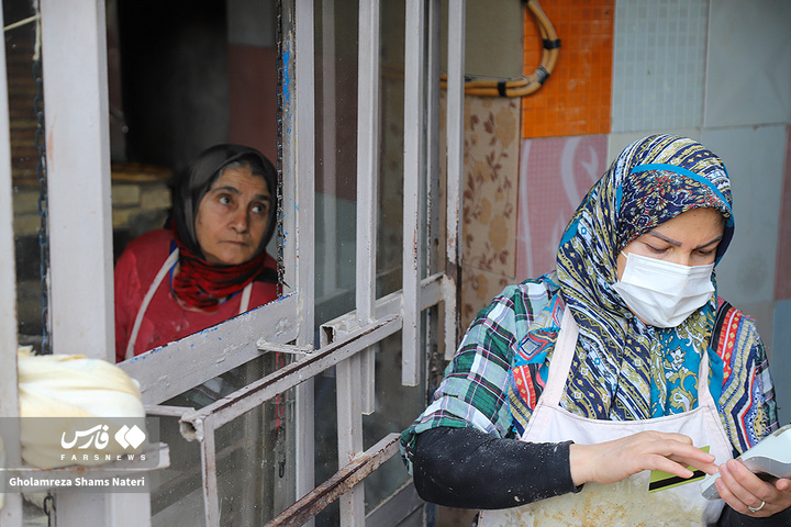 اینجا زنان نان‌آورند