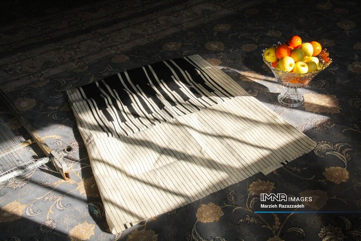 چوقا بافی زنان بختیاری