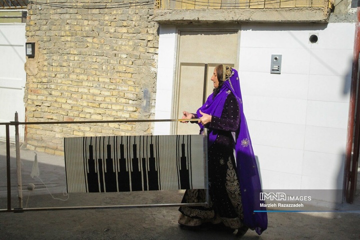 چوقا بافی زنان بختیاری