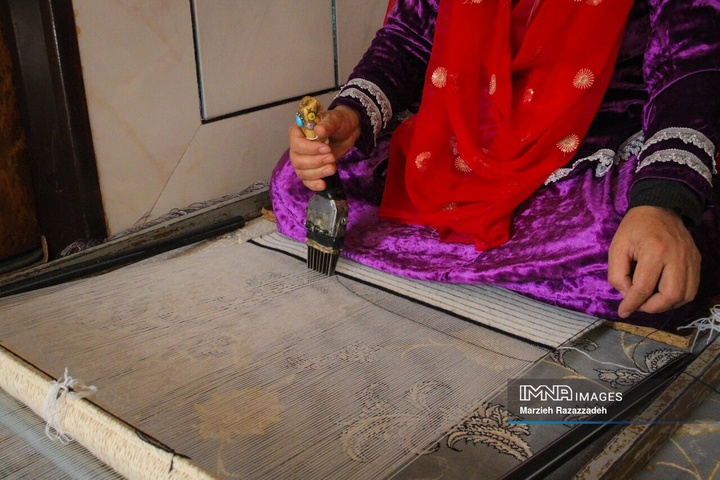 چوقا بافی زنان بختیاری