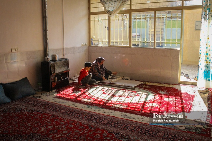 چوقا بافی زنان بختیاری