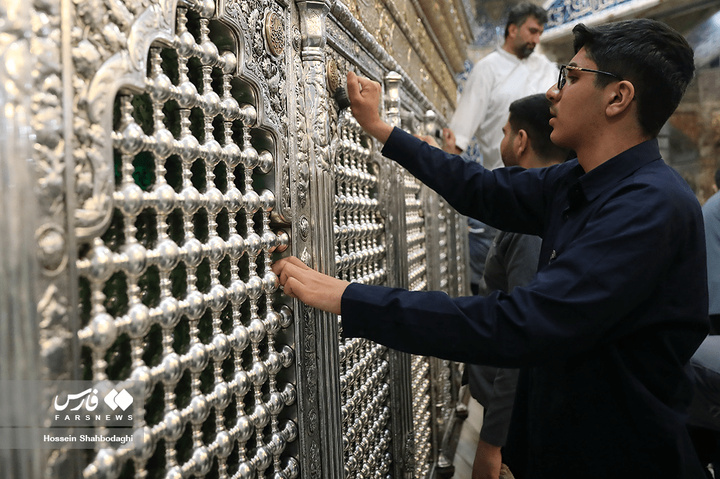 تنظیف مضجع شریف حرم حضرت معصومه سلام الله علیها