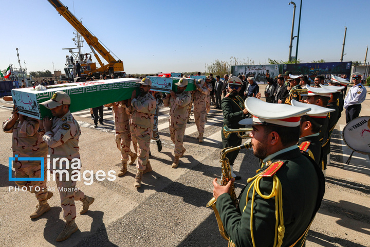 ورود پیکر شهدای دفاع مقدس