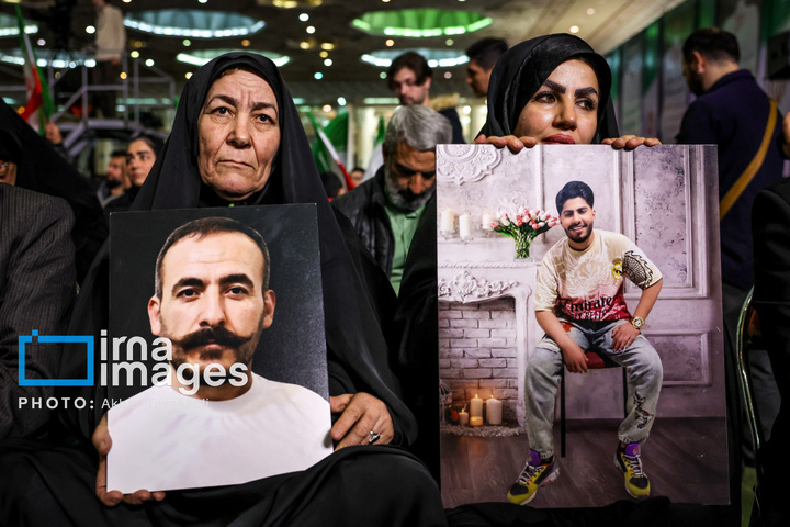 مراسم چهلم جان‌باختگان حوادث دی‌ماه