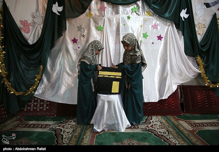 غبارروبی مساجد در آستانه ماه مبارک رمضان - همدان