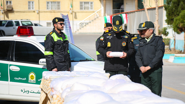 کشف یک تُن مخدر «شیشه» در یزد