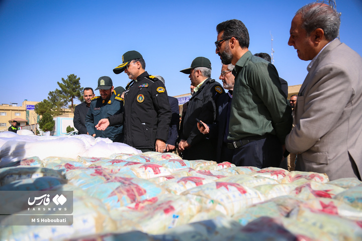 کشف یک تُن مخدر «شیشه» در یزد