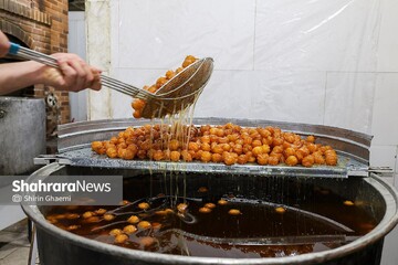 کارگاه پخت زولبیا و بامیه در ماه مبارک رمضان