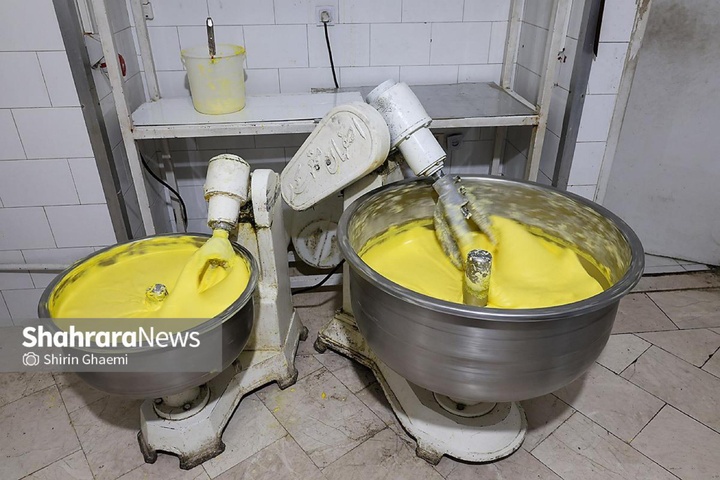 کارگاه پخت زولبیا و بامیه در ماه مبارک رمضان