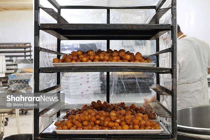 کارگاه پخت زولبیا و بامیه در ماه مبارک رمضان