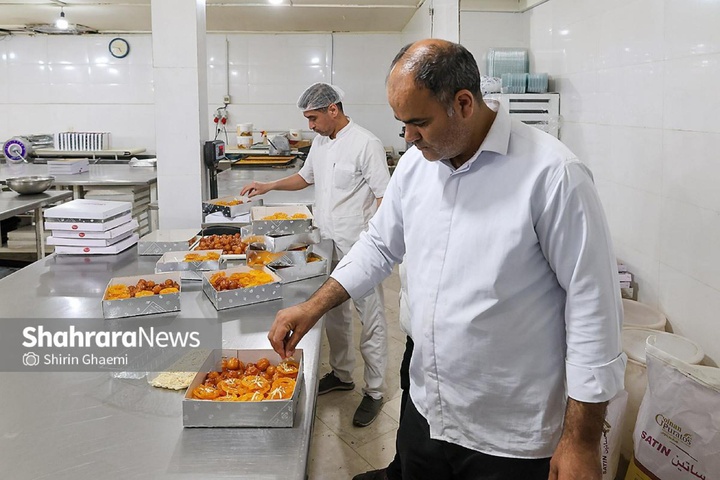 کارگاه پخت زولبیا و بامیه در ماه مبارک رمضان