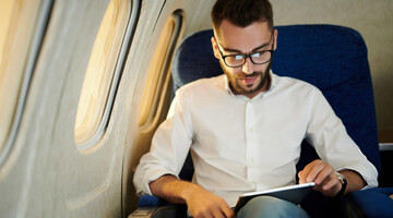 بلیط قابل‌استرداد یا غیرقابل‌استرداد؟ کدام انتخاب بهتری است؟