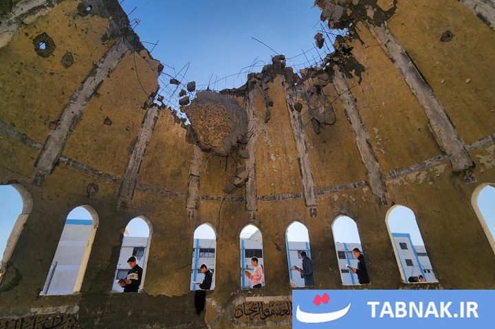 تلاوت قرآن میان ویرانه‌های غزه